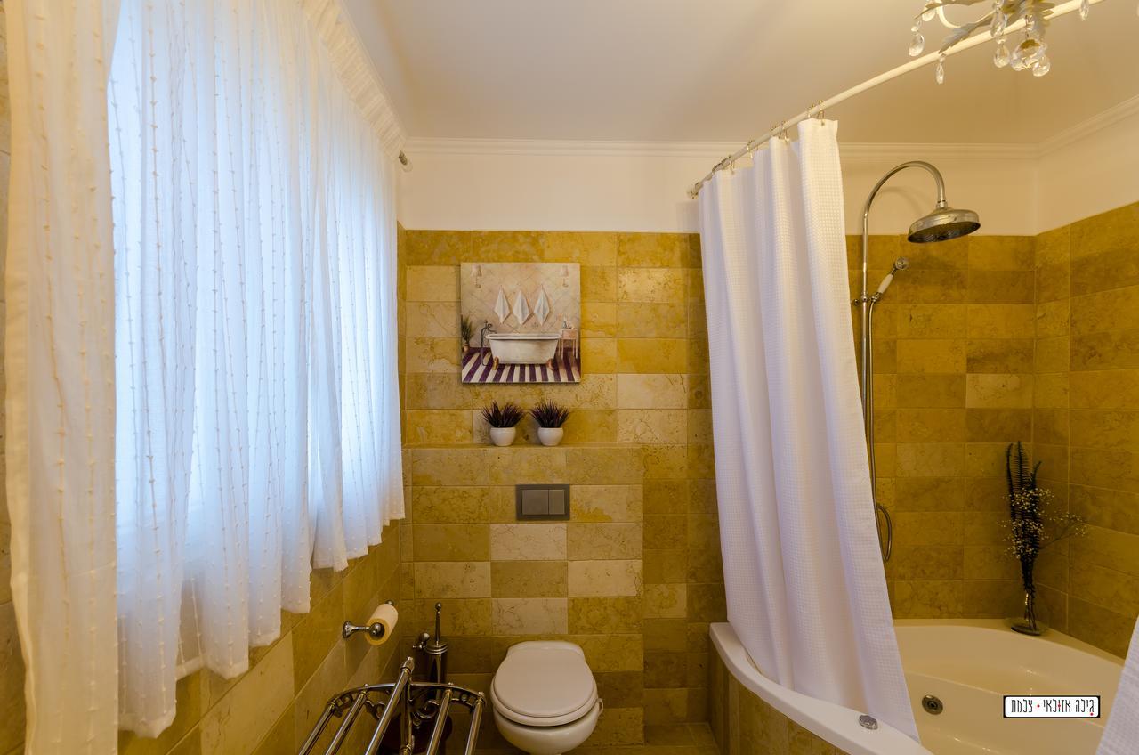 Naomi'S Villa Rosh Pinna Bagian luar foto