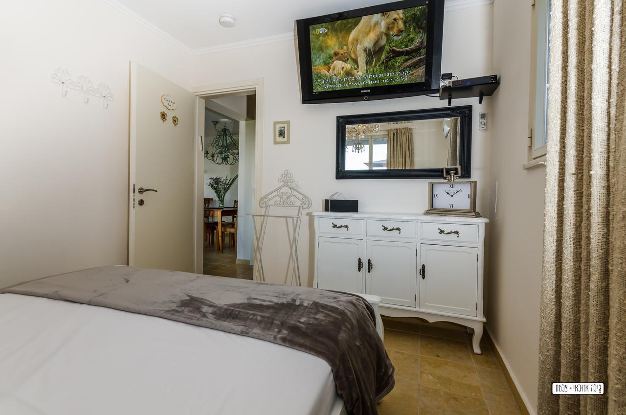 Naomi'S Villa Rosh Pinna Bagian luar foto