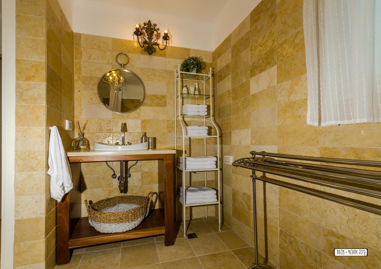 Naomi'S Villa Rosh Pinna Bagian luar foto