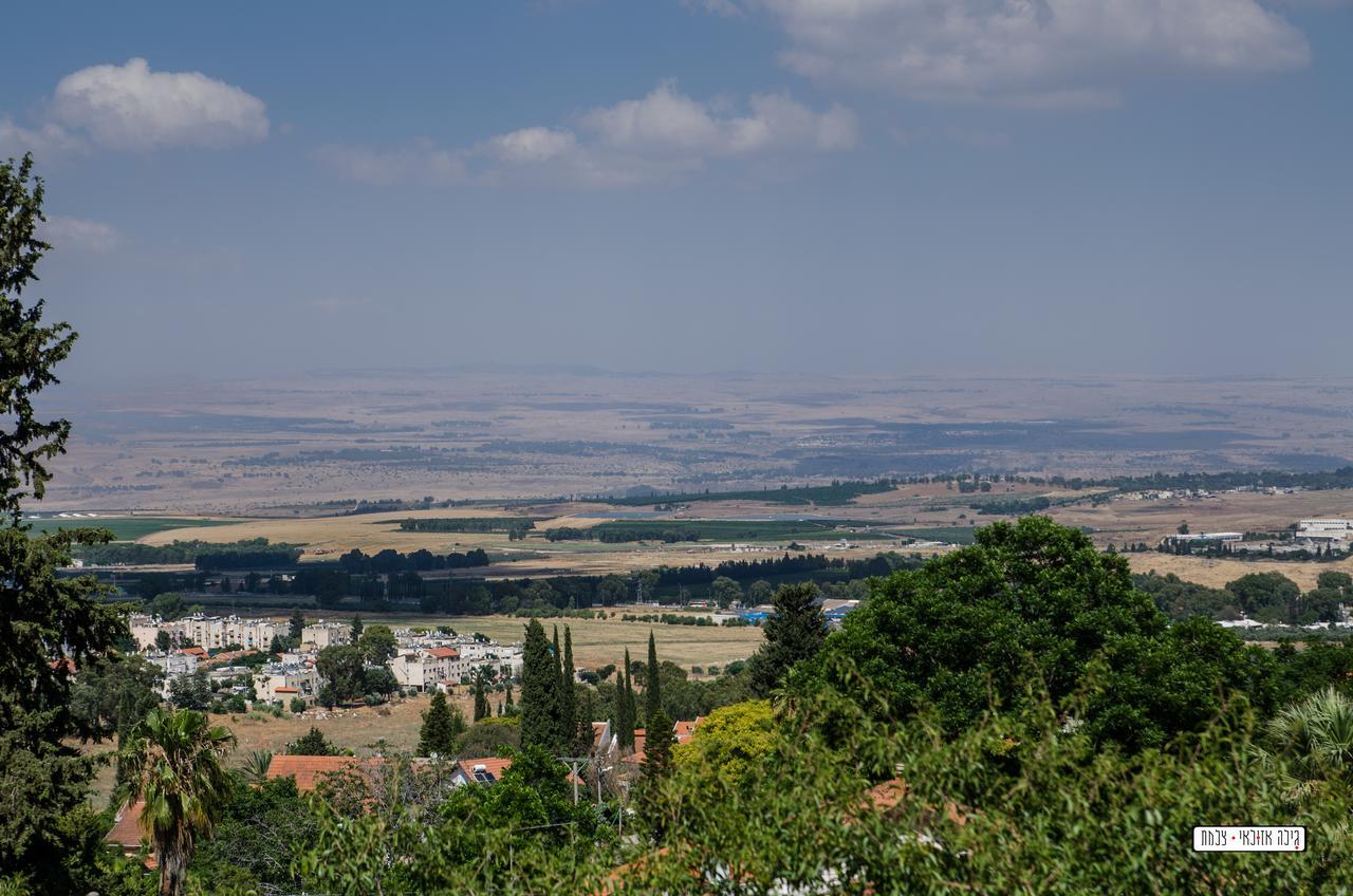 Naomi'S Villa Rosh Pinna Bagian luar foto
