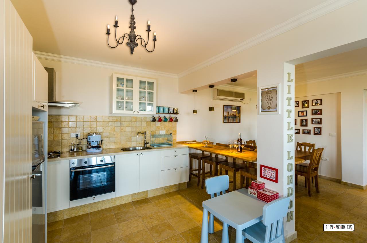 Naomi'S Villa Rosh Pinna Bagian luar foto