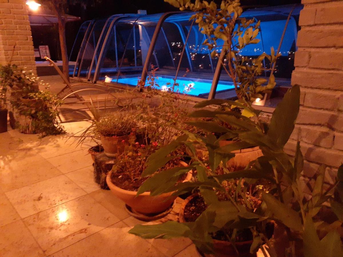 Naomi'S Villa Rosh Pinna Bagian luar foto