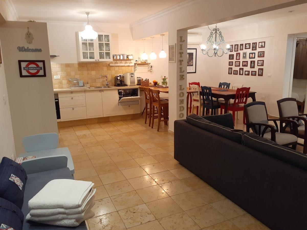 Naomi'S Villa Rosh Pinna Bagian luar foto
