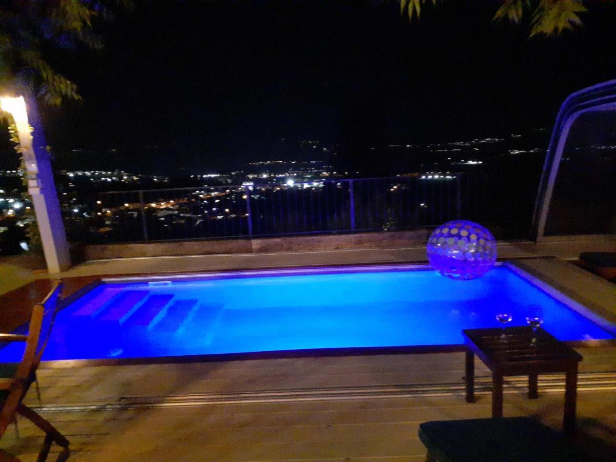 Naomi'S Villa Rosh Pinna Bagian luar foto