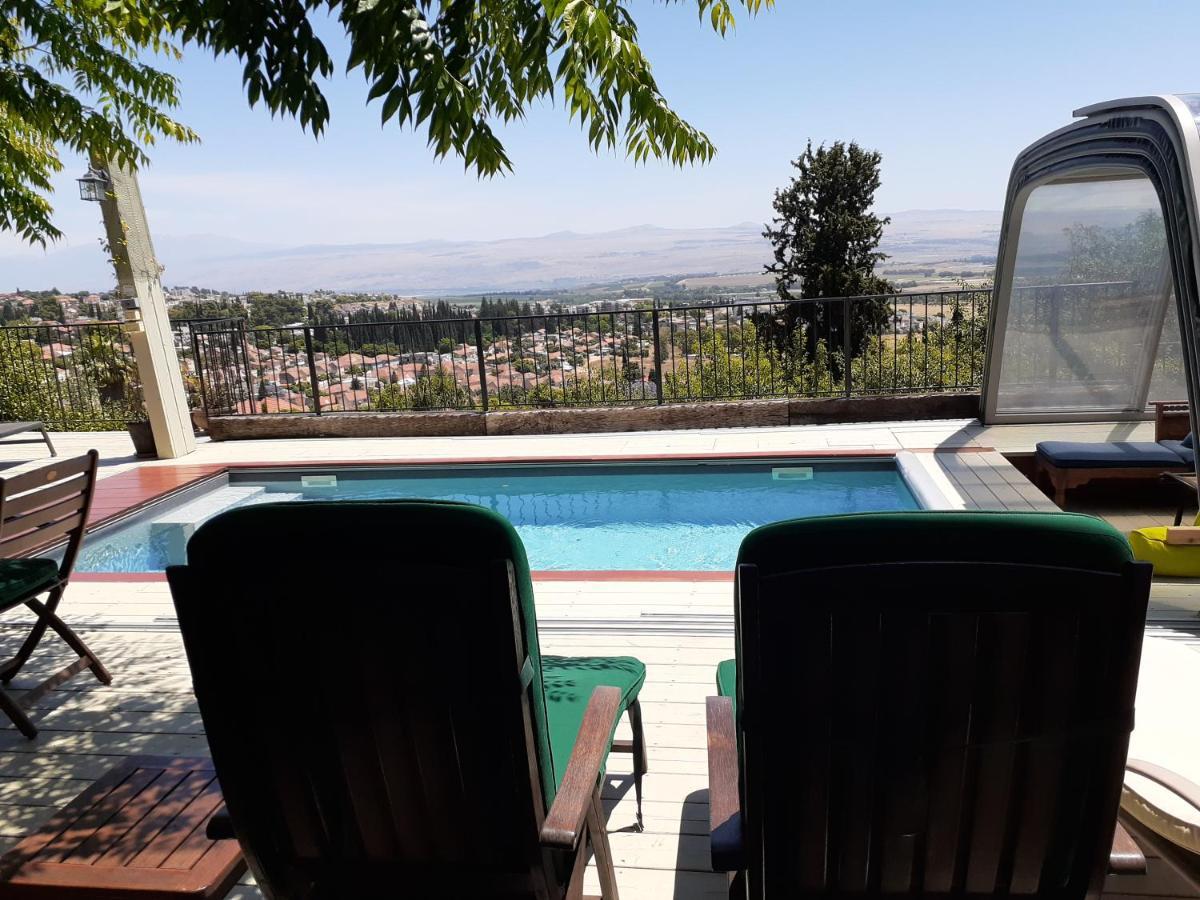 Naomi'S Villa Rosh Pinna Bagian luar foto