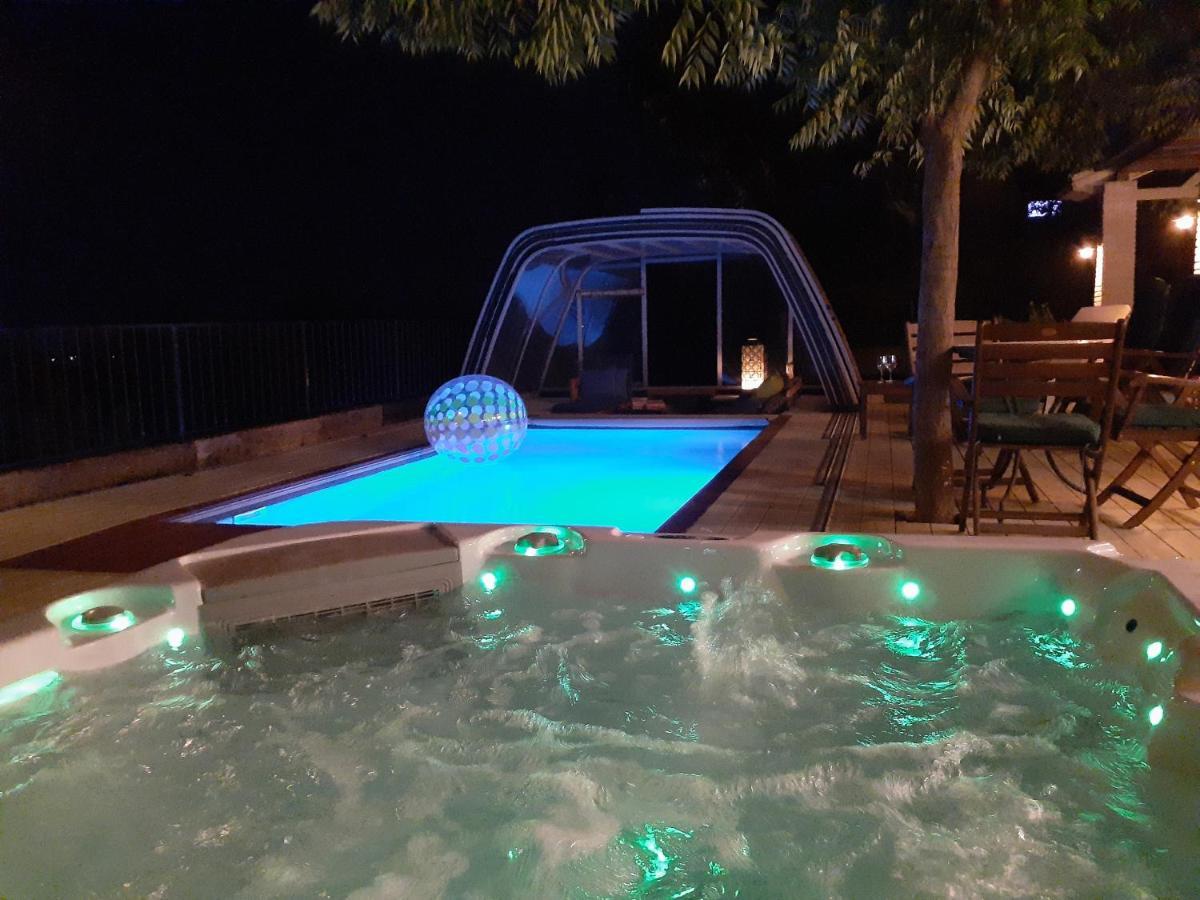 Naomi'S Villa Rosh Pinna Bagian luar foto